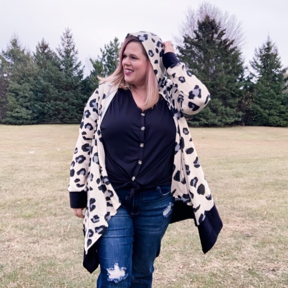 NWT Leopard Cream Hooded Cardigan - Picture 2 of 8